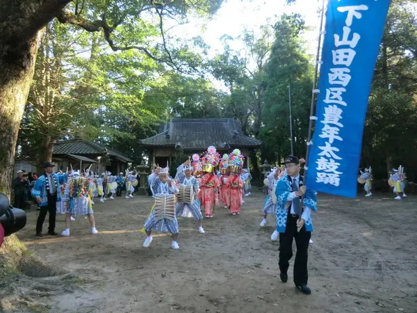 竹屋神社がスタート