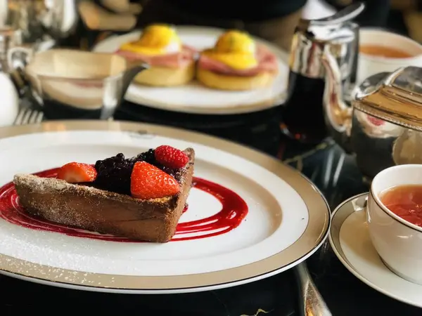 pain perdu with seasonal berries
