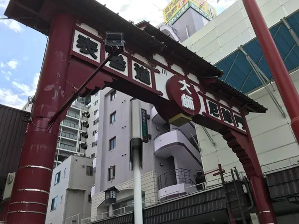 表参道入り口