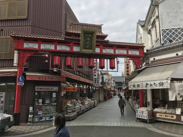 仲見世入り口