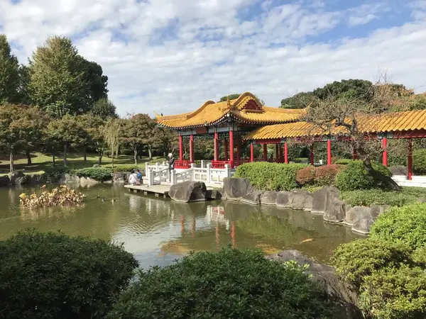 見事な庭園です。