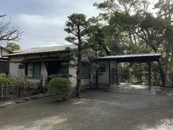 正面玄関