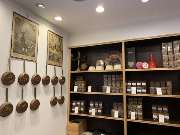 店内 フランスのお店に来たみたい(^^)