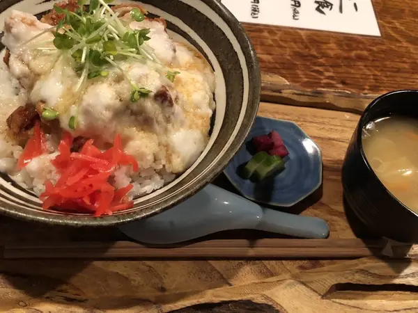 とろろ唐揚げ丼
