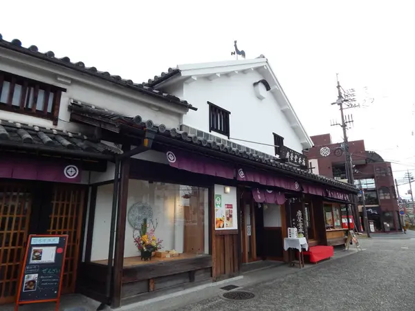 屋根の上に風見鶏🐔