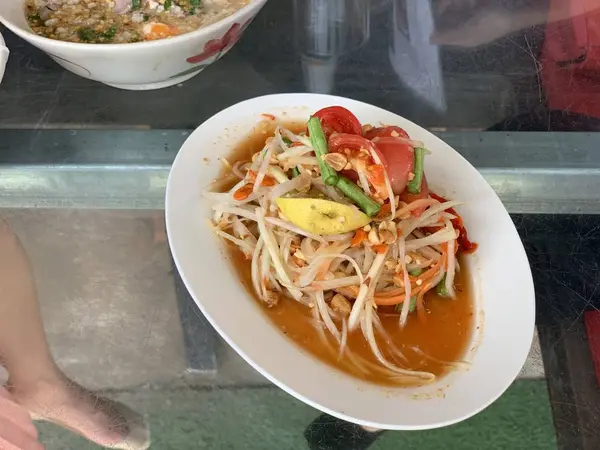 パパイヤサラダ