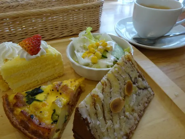 モーニングセットはこんなに豪華…！