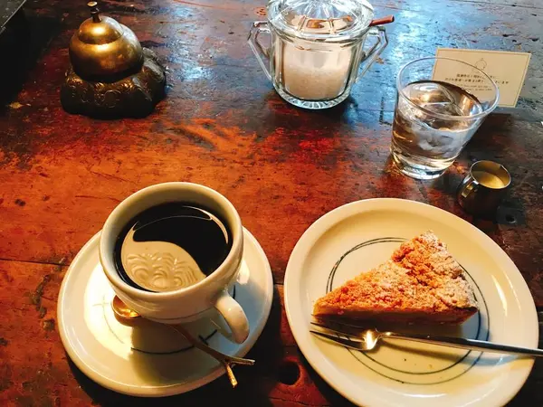 ケーキセット お好きなケーキとドリンクで100yen引き