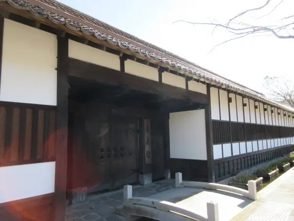 武術教場と書庫