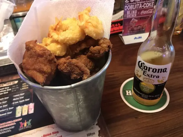 小腹が空いたのでアメリカンパブで一杯