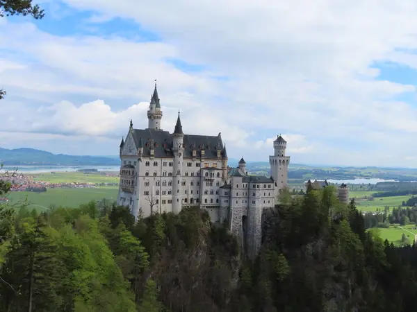 マリエン橋から撮影したお城。絶景でした。絵になります。