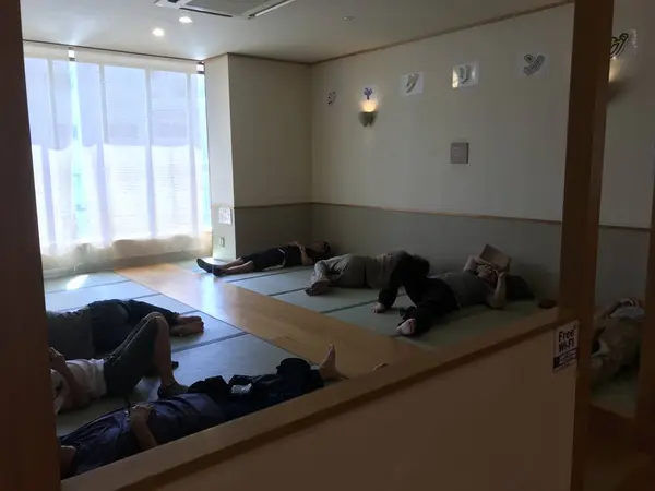 寝転び処