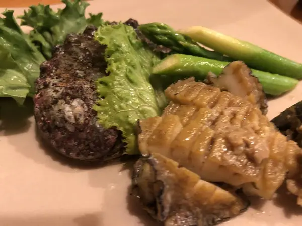 アワビの蒸し焼き