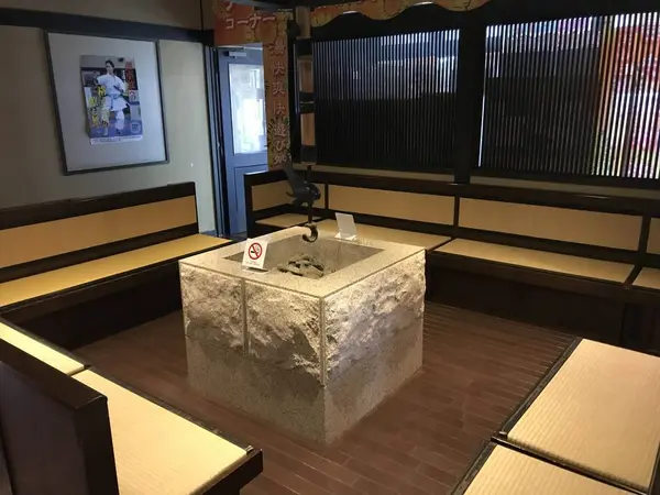 フロント近くの休憩所
