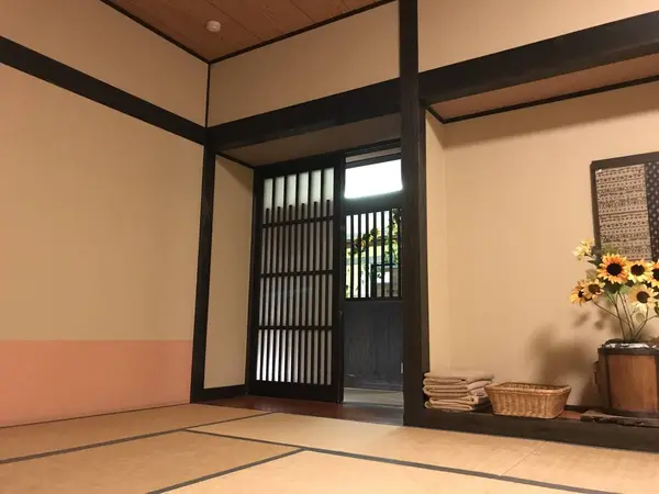空間演出のレベルは高い。