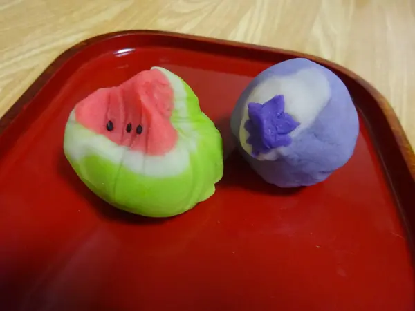 季節の上生菓子がお値打ち…！