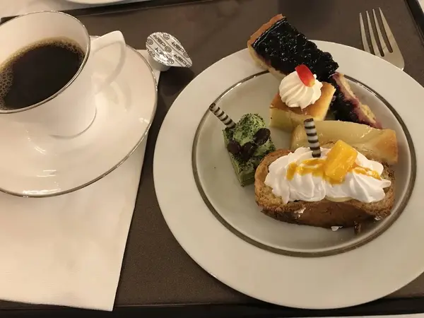豪華料理が食べ放題＼(^^)／