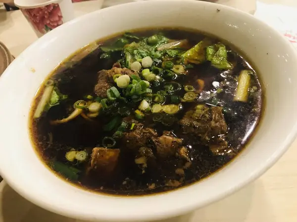 牛肉麺