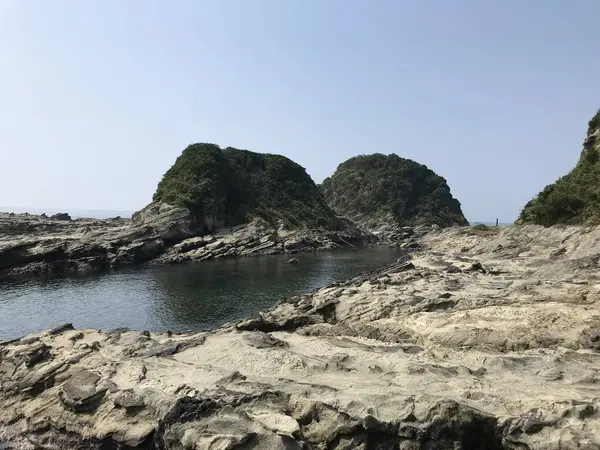 夏場は照り返しがキツいです。