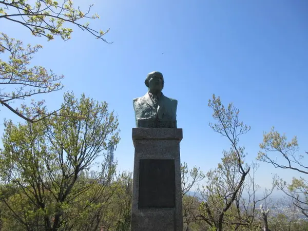 田伐兼松氏