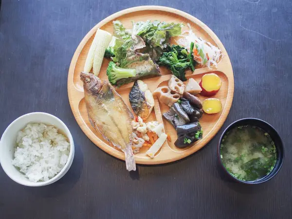 贅沢な朝食