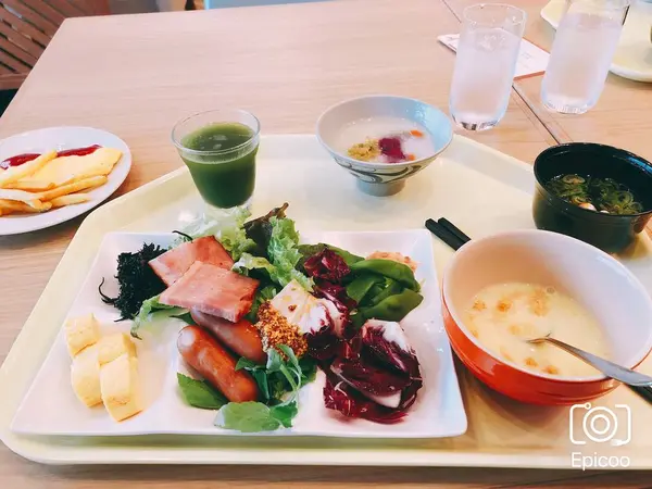 朝食