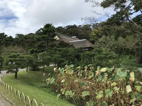 鶴翔閣です。
