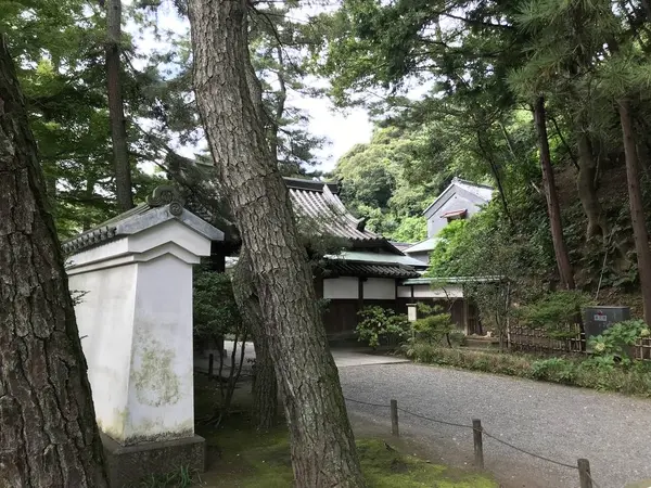 内苑はここから