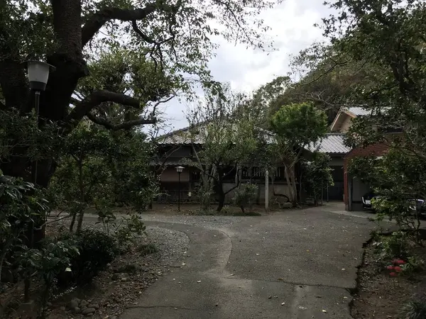 隣花苑の敷地です。