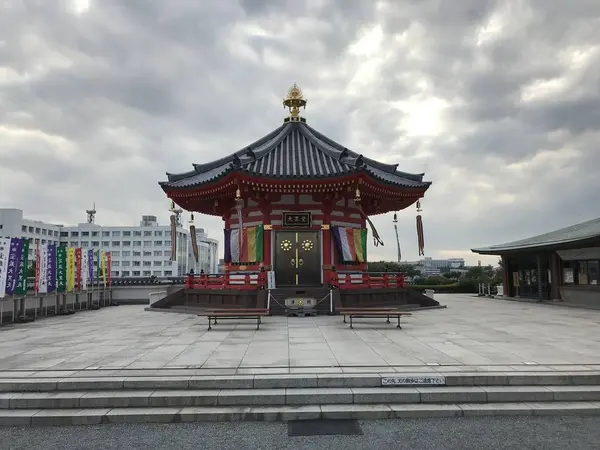 本仏殿脇にある大黒堂