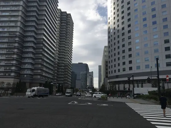 整然と並ぶ高層ビル群