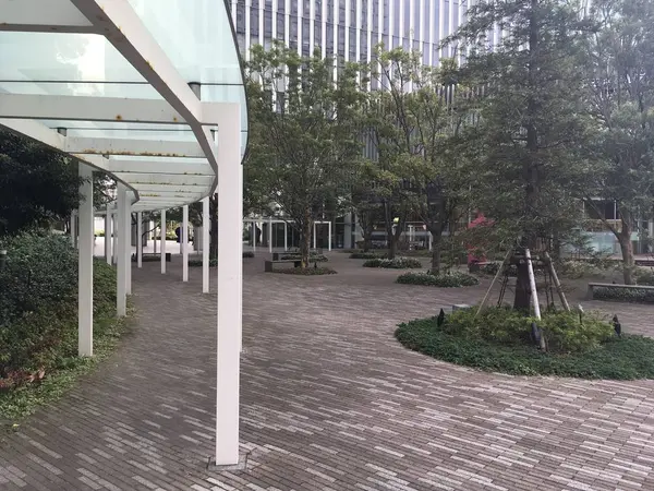 横浜三井ビルポケットパーク