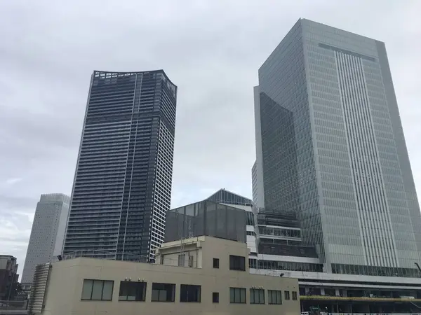 北仲ビル群も近いです。