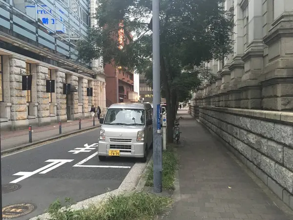 この通りもモダニズムに溢れてます。