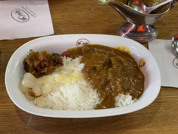 バターがけぞはんとごろごろポークカレー