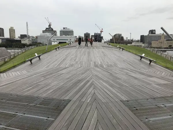 市街方面を臨む