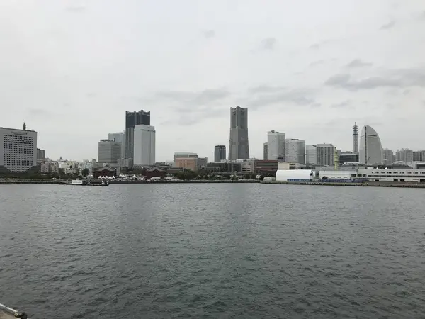 少しずらして撮影。