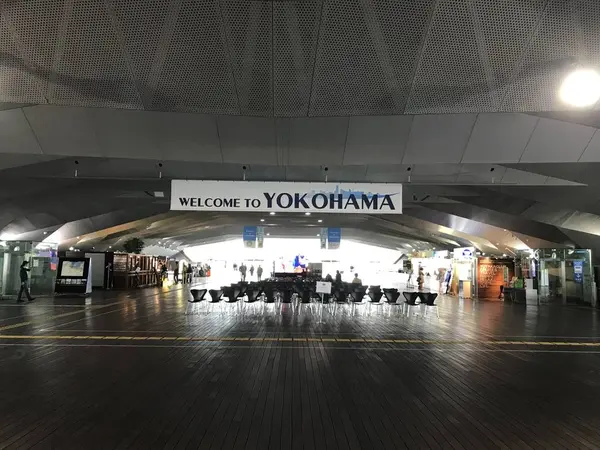 国際客船ターミナル内部