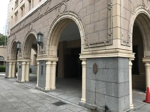 横浜税関 車寄せ