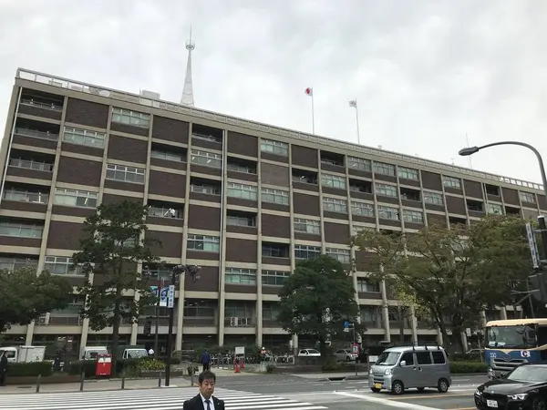 現市庁舎もあと少しで引退。