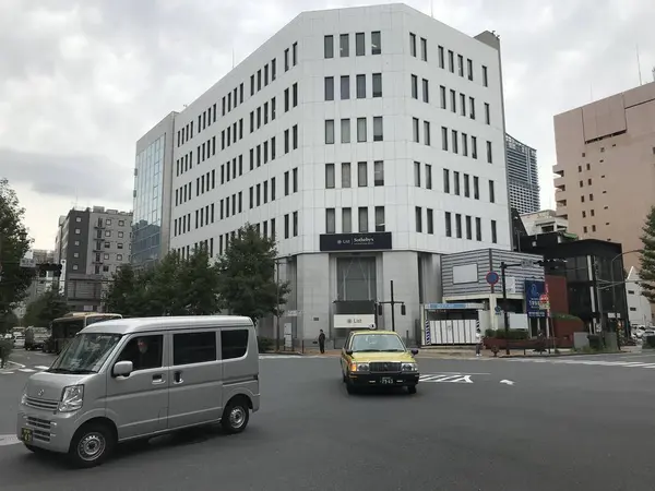 リスト本社ビル