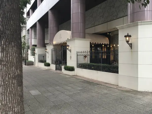 メインは日本大通。