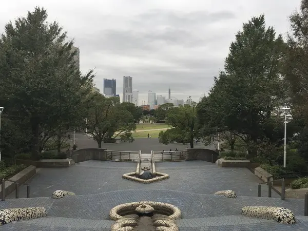 山下公園を振り返る