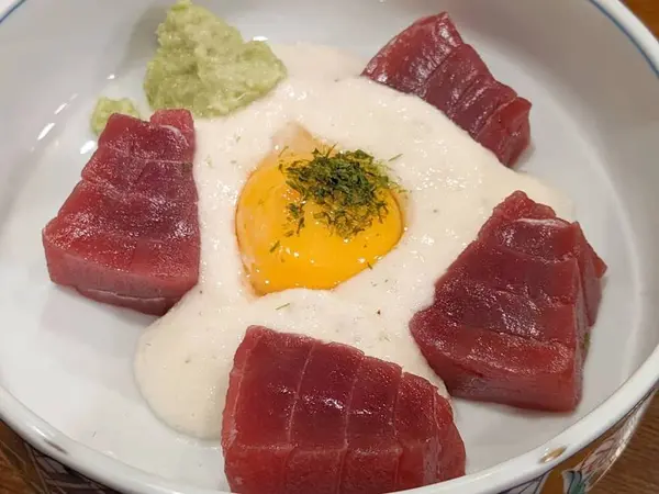 まぐろの山かけ