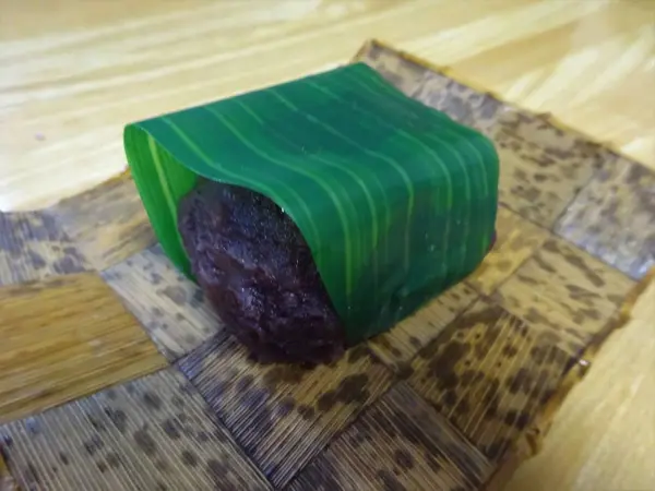よもぎ入りあんころ餅