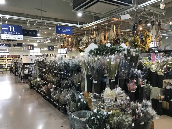 店内7
