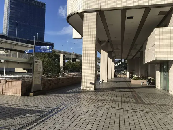 横浜駅方面