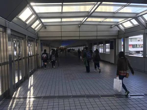 かもめ歩道橋