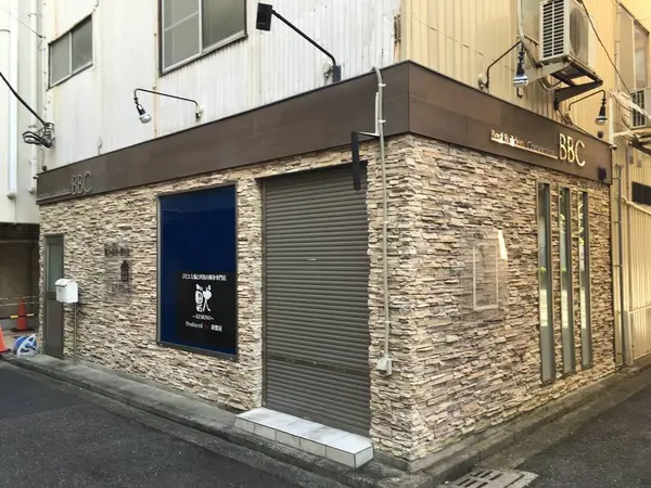 全体的にこじんまりしたお店が多い