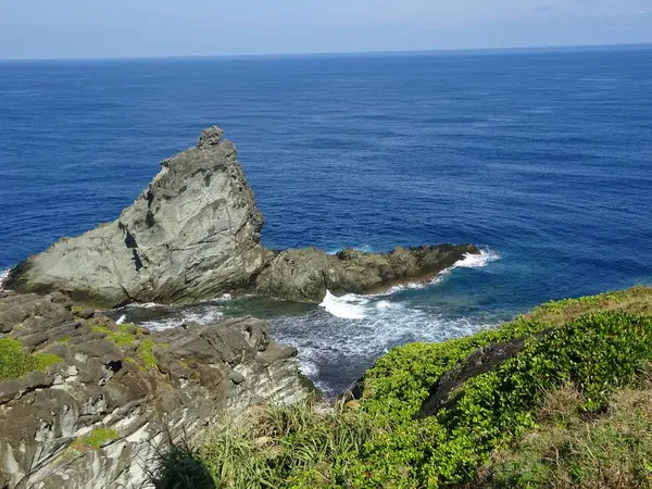 伝説の「姉の頭岩」